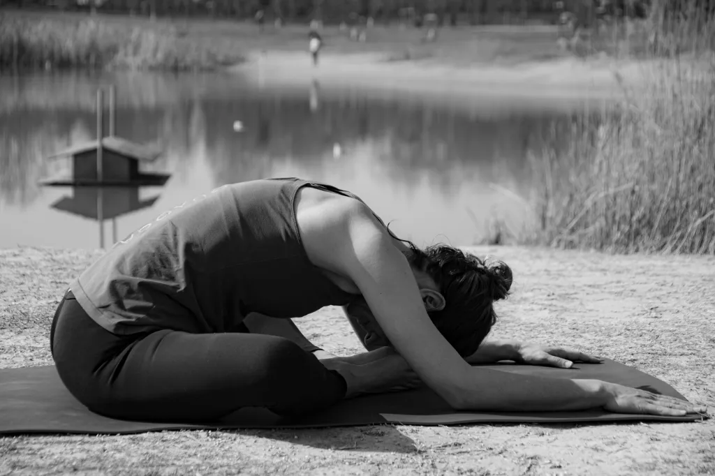 Posizioni yoga per alleviare l'ansia